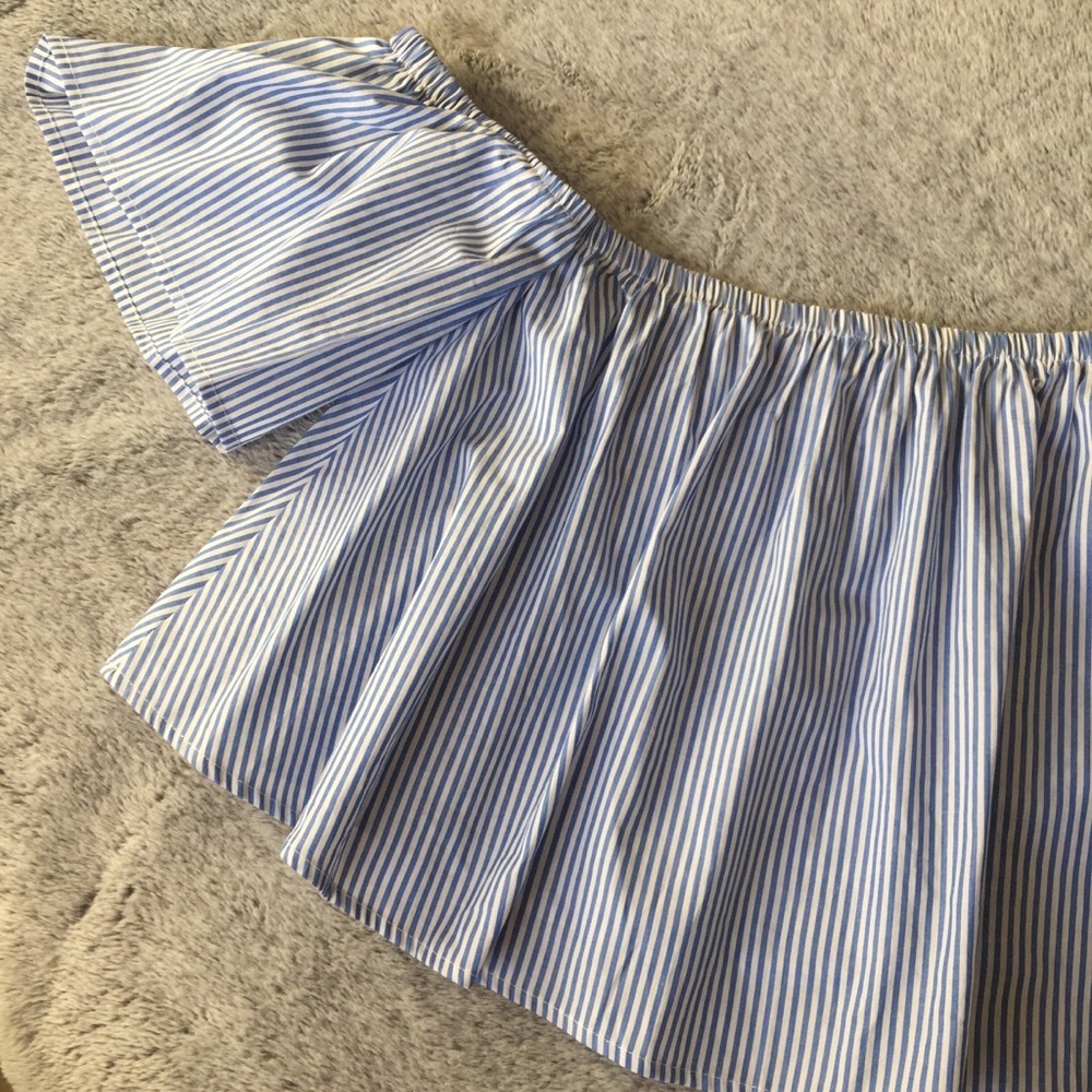 NOT FOR SALE RIGHT NOW! White/Blue Striped Off The Shoulder Crop Top Sz L